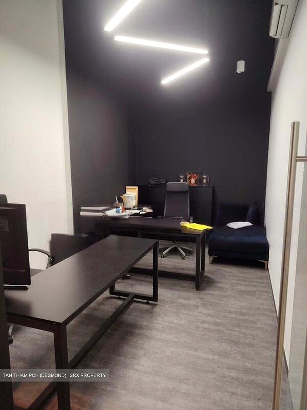 Tahir Building (D1), Office #460743151